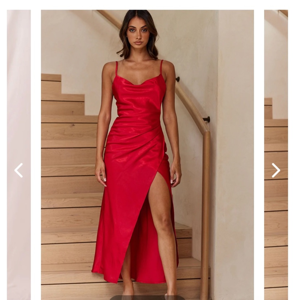 NWT Selfie Leslie cowl neck red dress